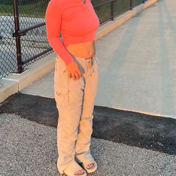 Guide Series Cargos - Picture 3 of 5